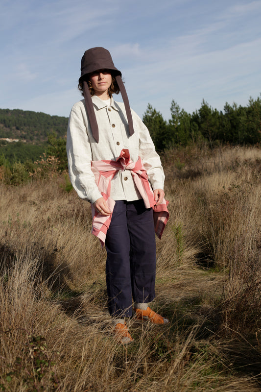 Mistral bob with tie