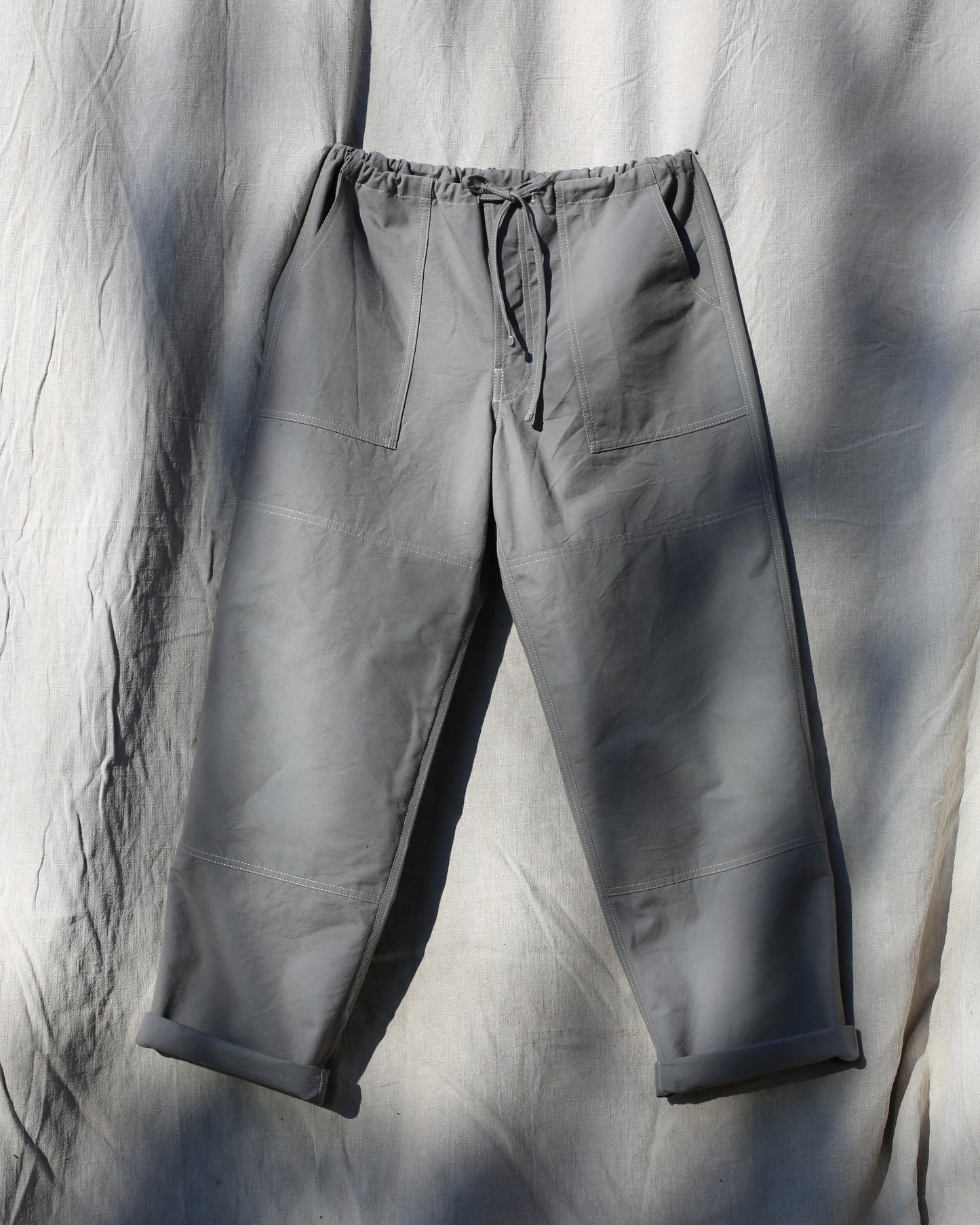 Stable trouser schiste